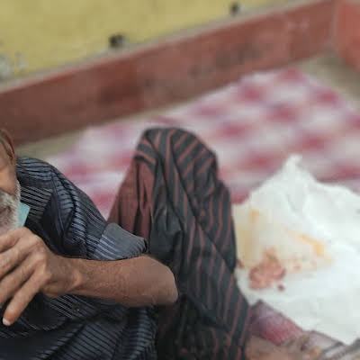 Charity work by Inicio - Food Giving